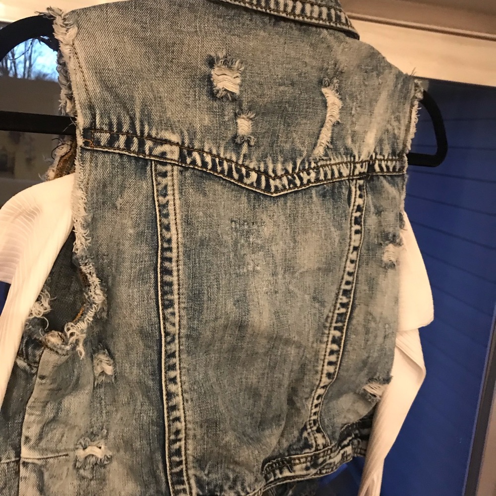 Denim Button down vest - Picture 4 of 4